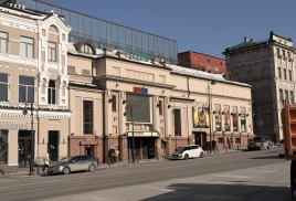 Как менялся облик кинотеатра «Уссури» — первого советского кинотеатра Владивостока